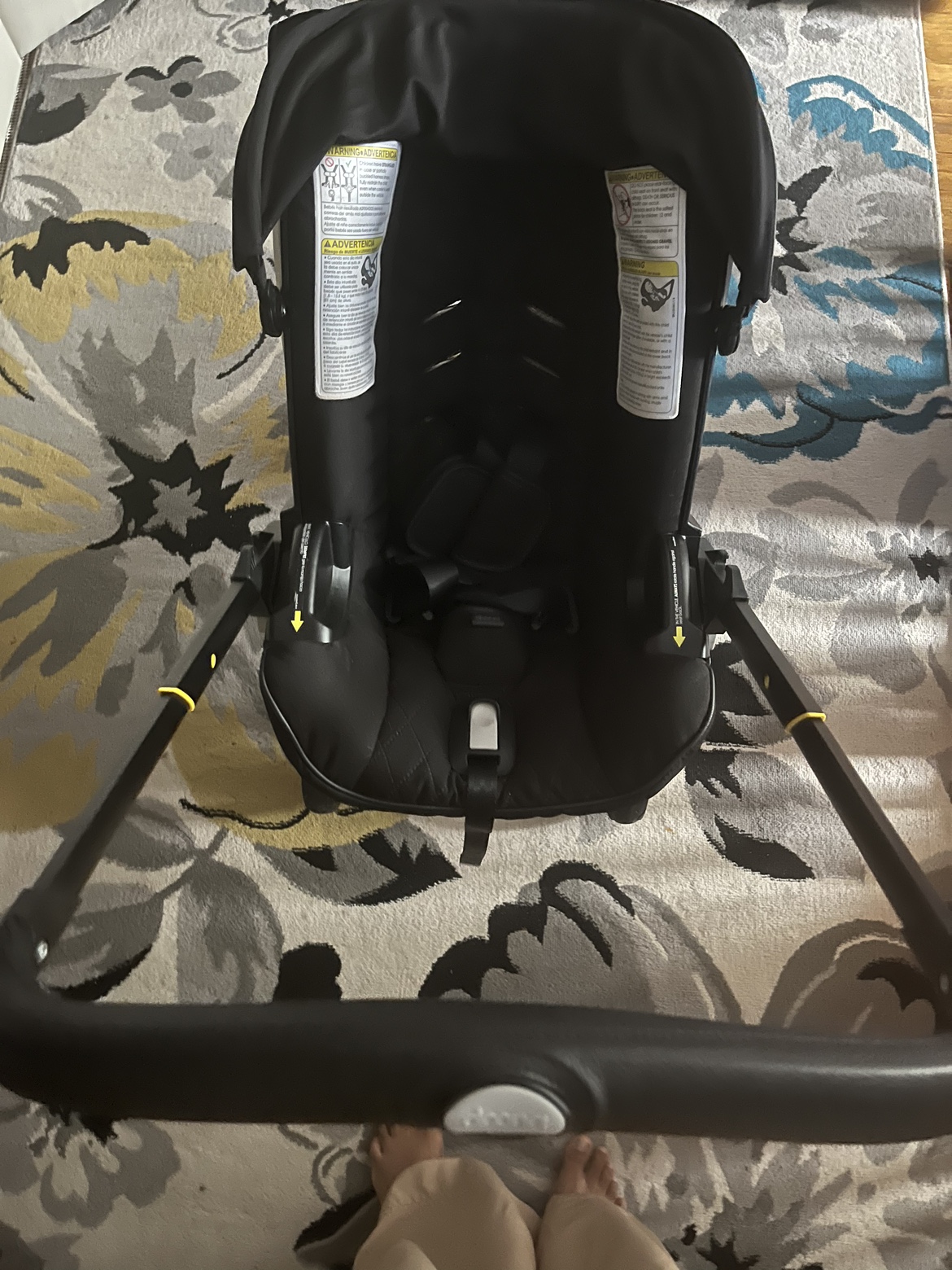Doona Infant Car Seat and Stroller plus Base - photo 4
