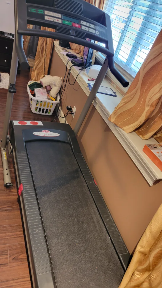 Treadmill. Barely used 🧡 image indicator(2)