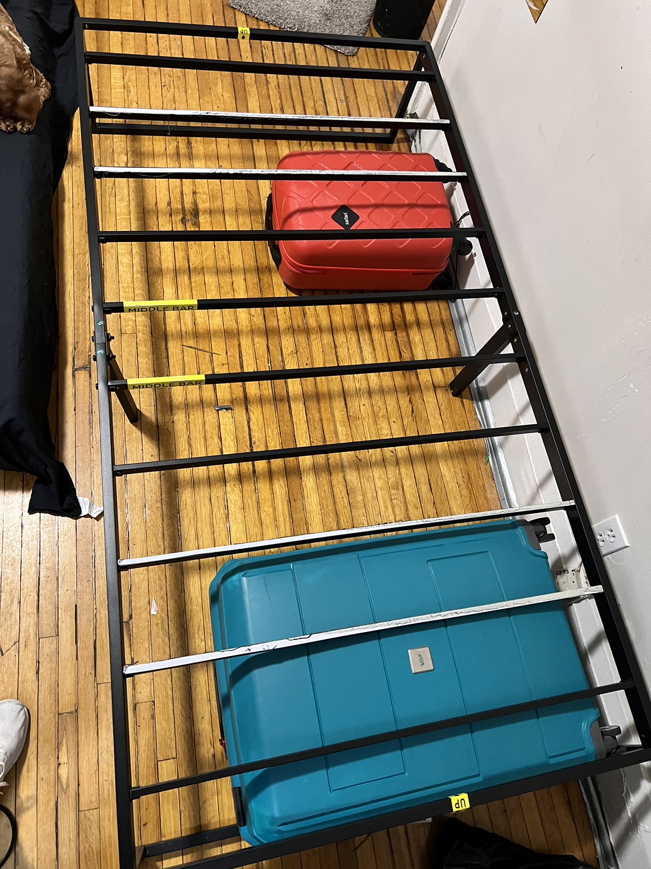 Twin Bed frame - photo 2