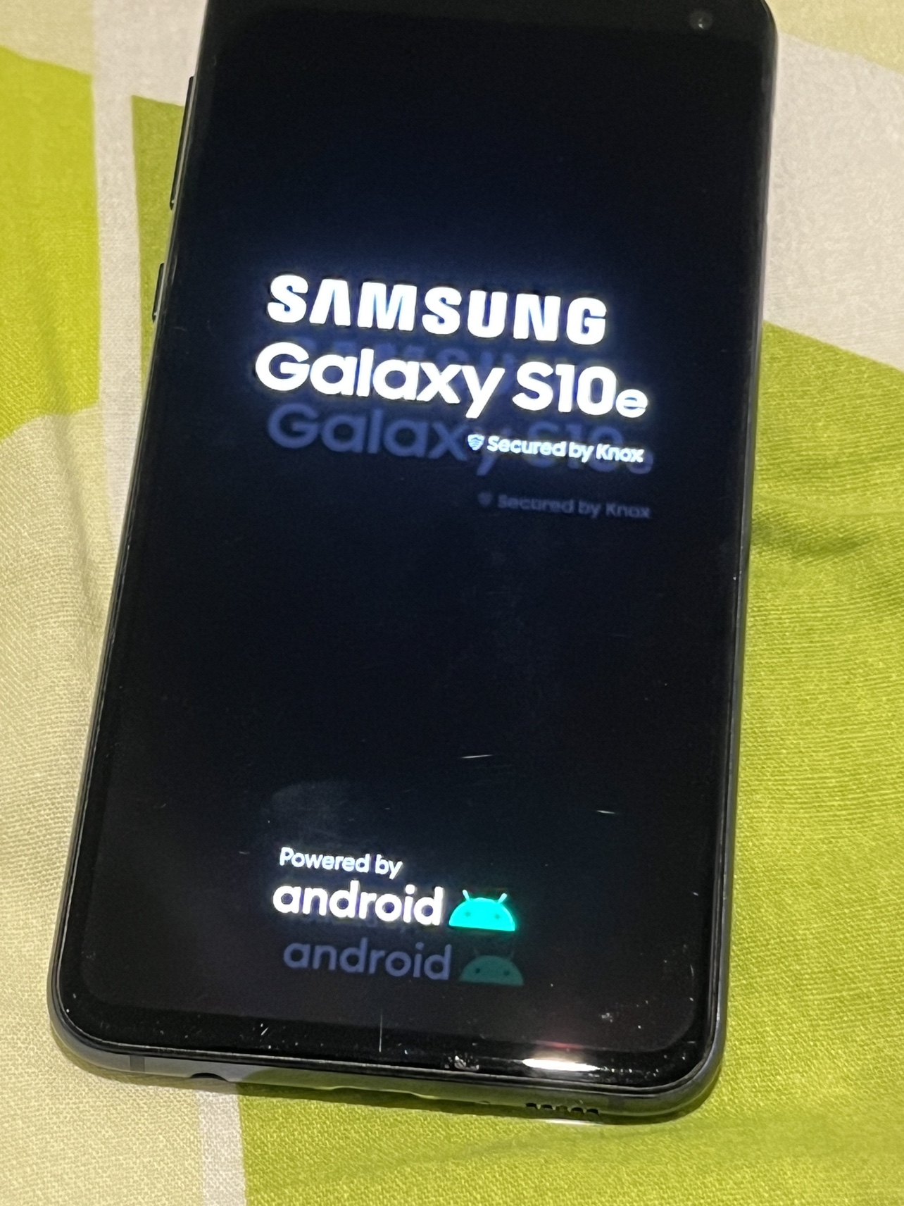 Samsung Galaxy S10e for sale - photo 2