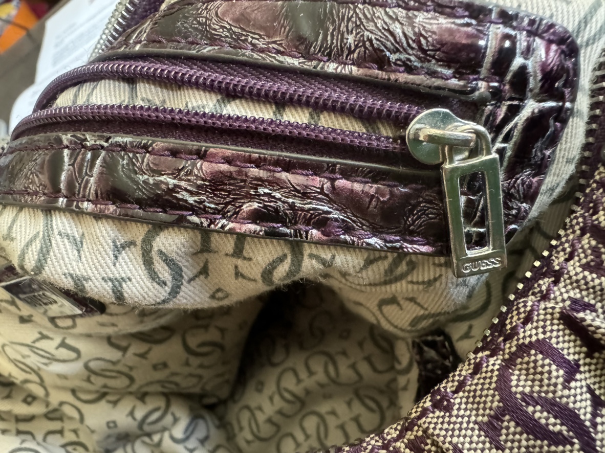 Guess purse - photo 4