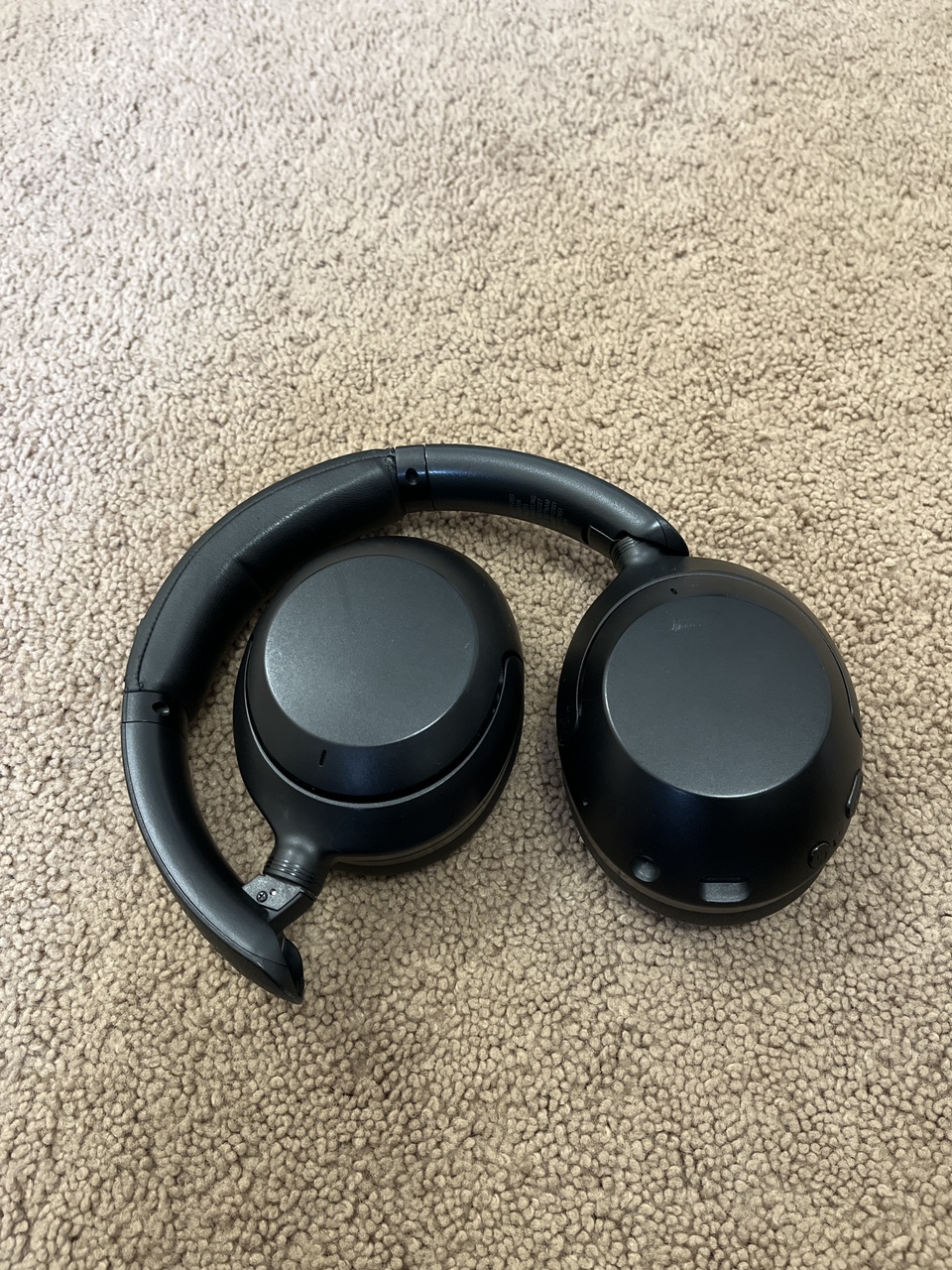 Sony WH series Noise Cancelling Headphones - photo 3