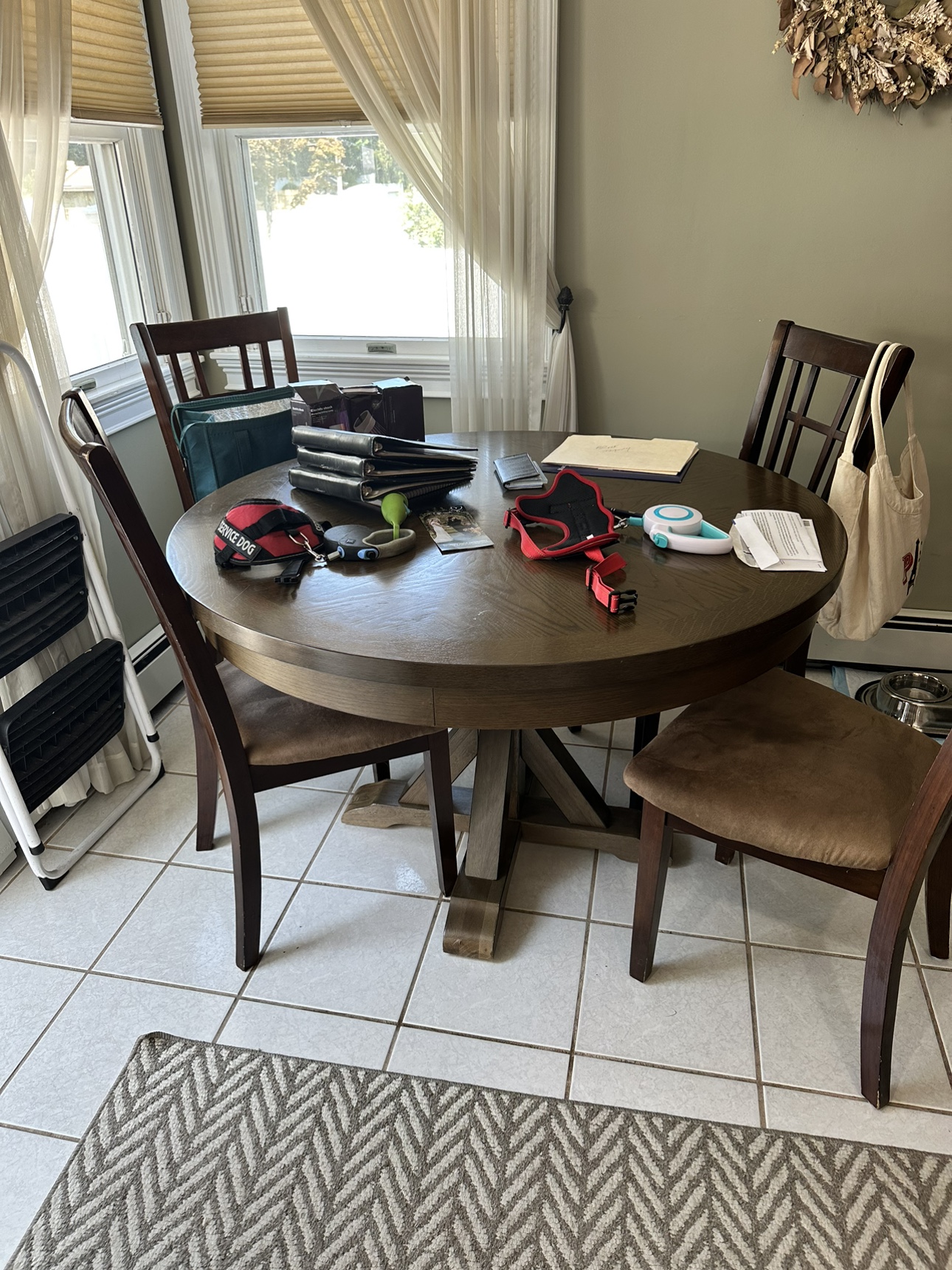 Round Dining Table and Six Chairs