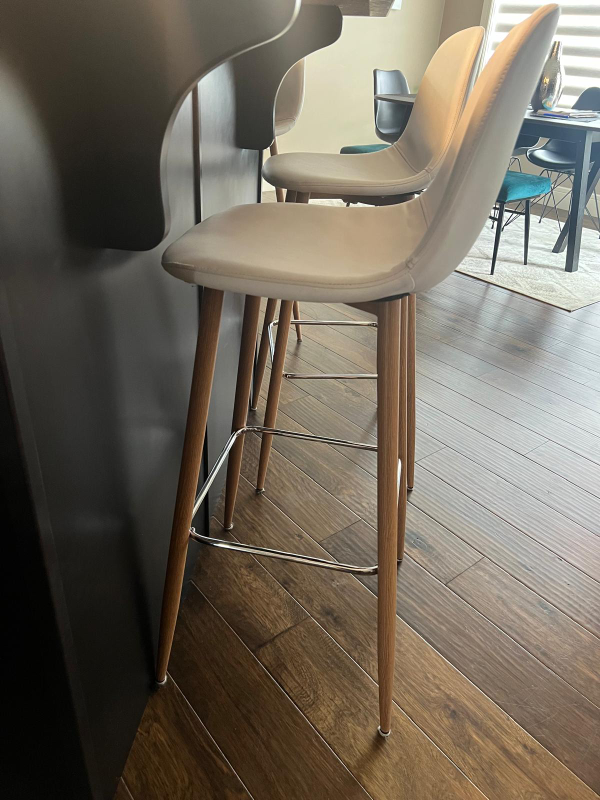 White Bar Stools