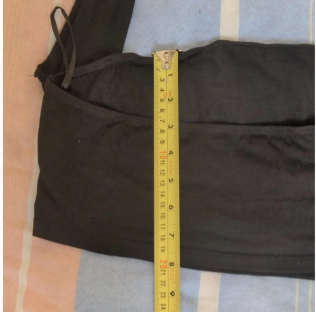 Black Criss Cross Halter Top image indicator(6)