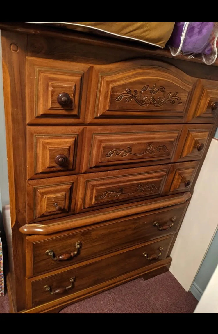 5 Drawer Chest thumbnail
