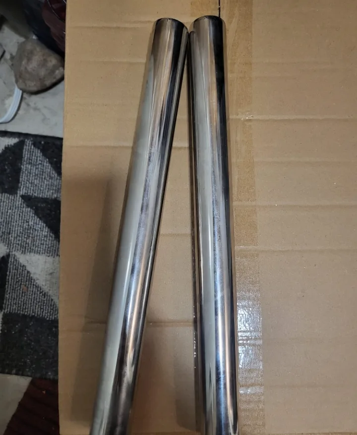 Glass Dining Table  with wooden base image indicator(3)