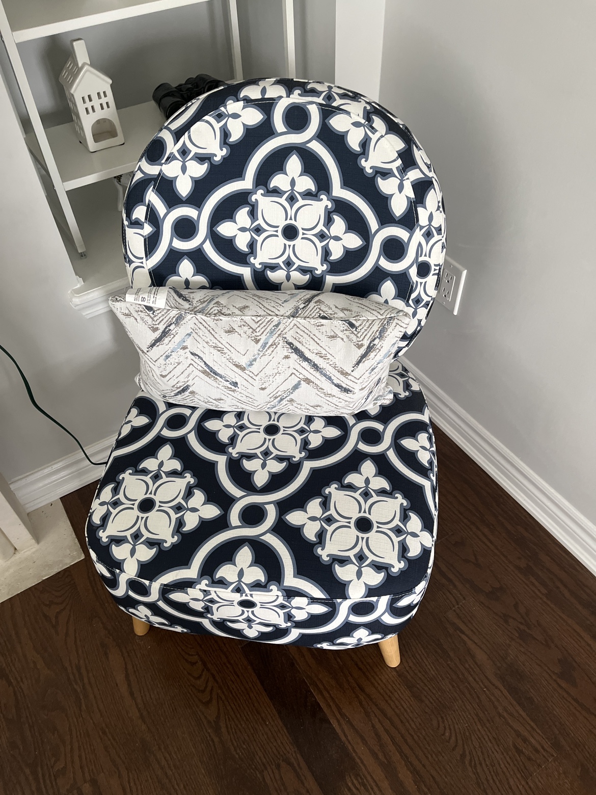 Accent Chair - photo 2