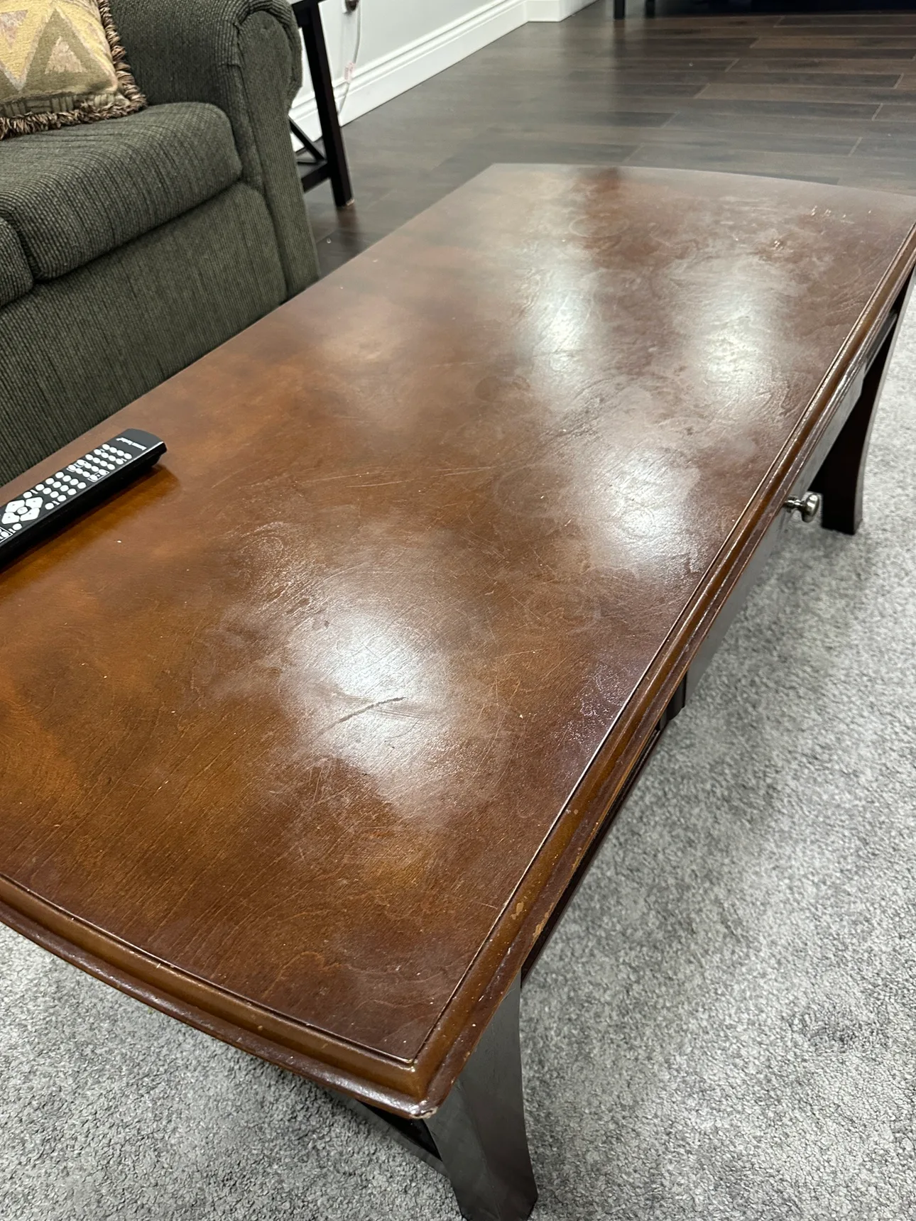 Green couch with love seat image indicator(6)