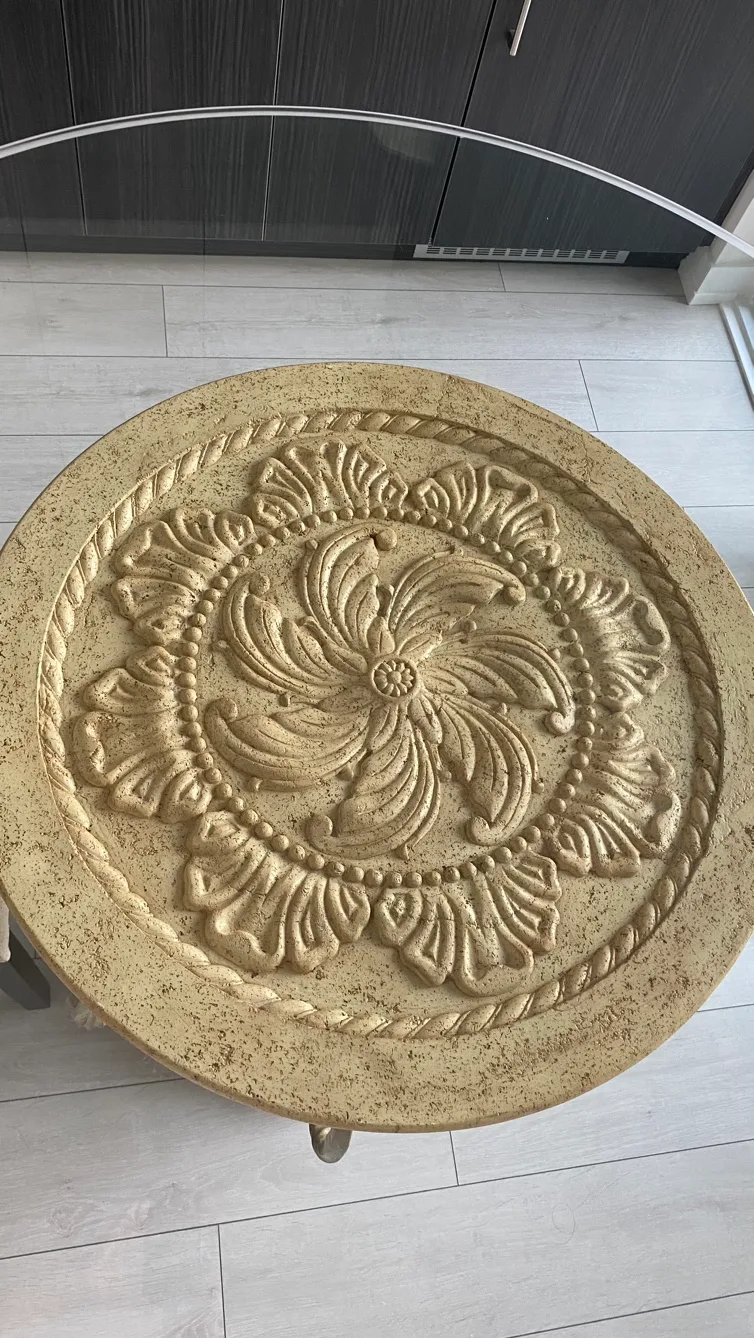 Elegant Dining Table image indicator(2)