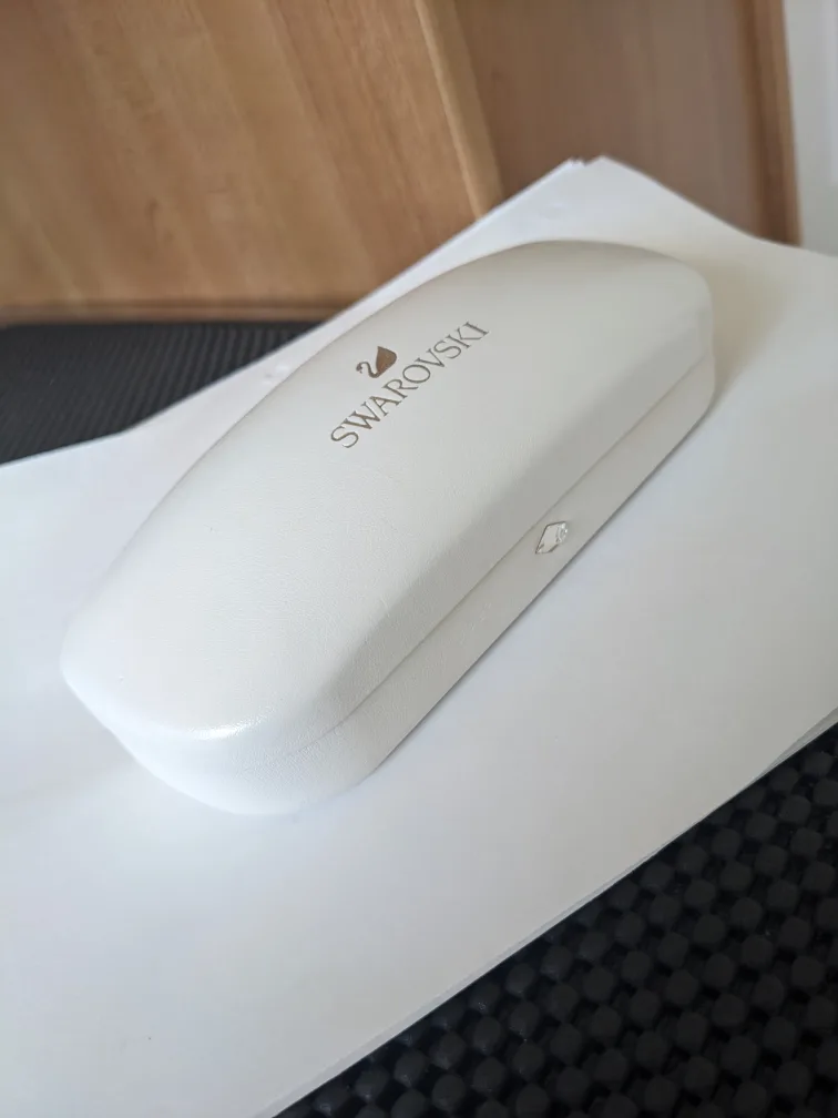 Swarovski Glasses Case thumbnail