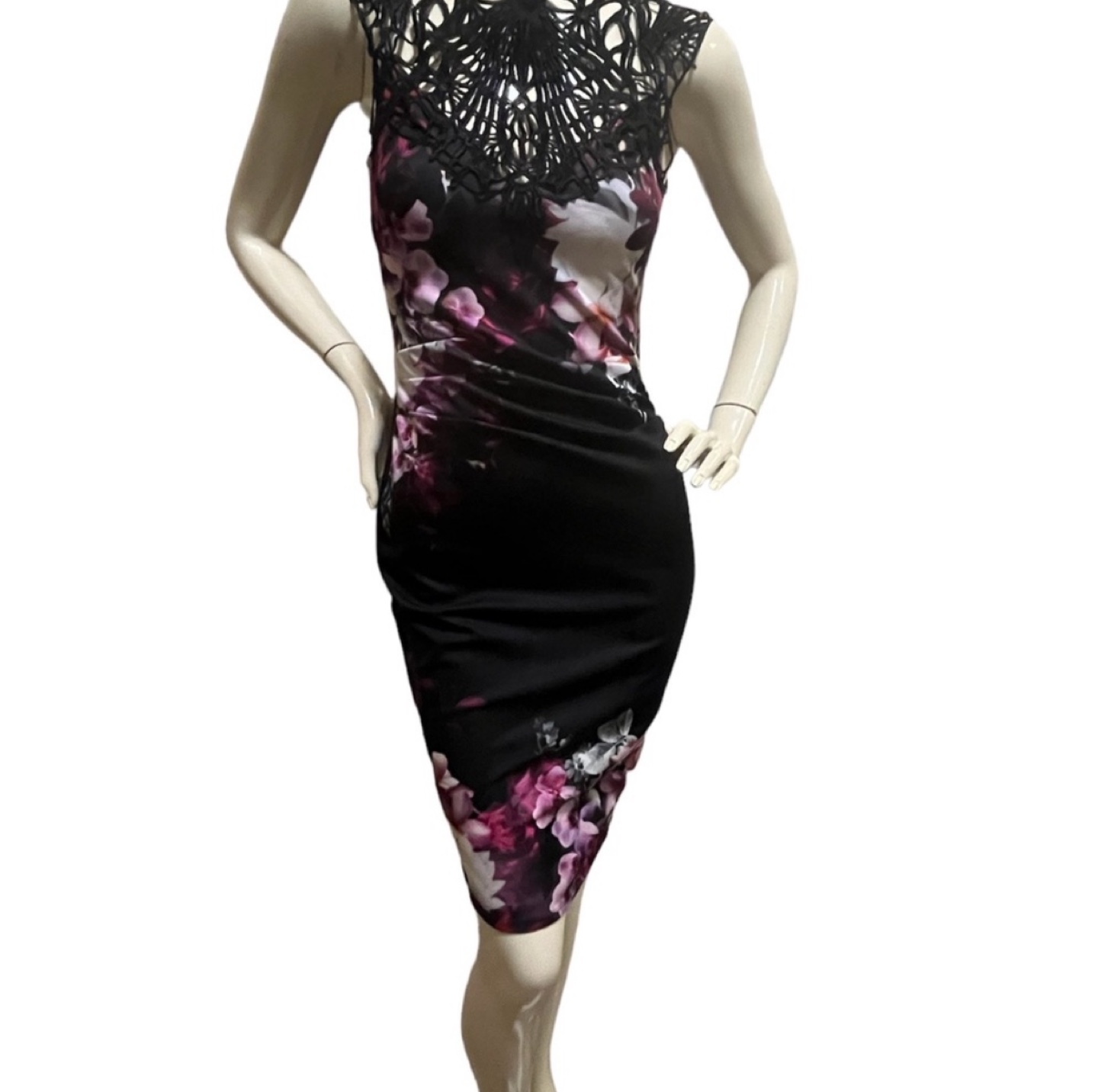 Lipsy Floral Print Dress with Lace Detail XS - photo 2
