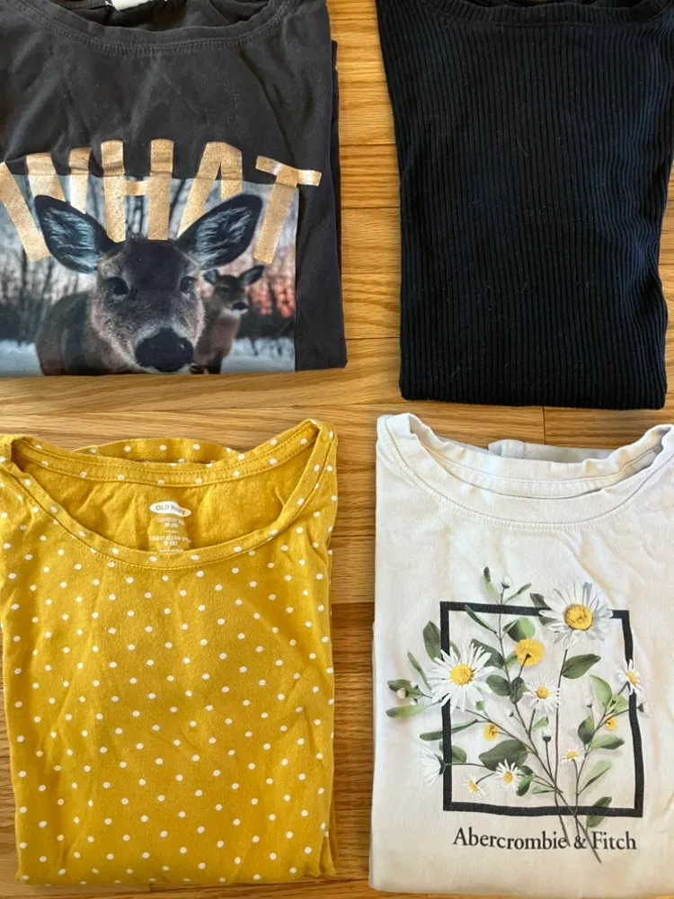 4 Bundle of Girls’ Long Sleeve Shirts - Size 8-10y image indicator(2)