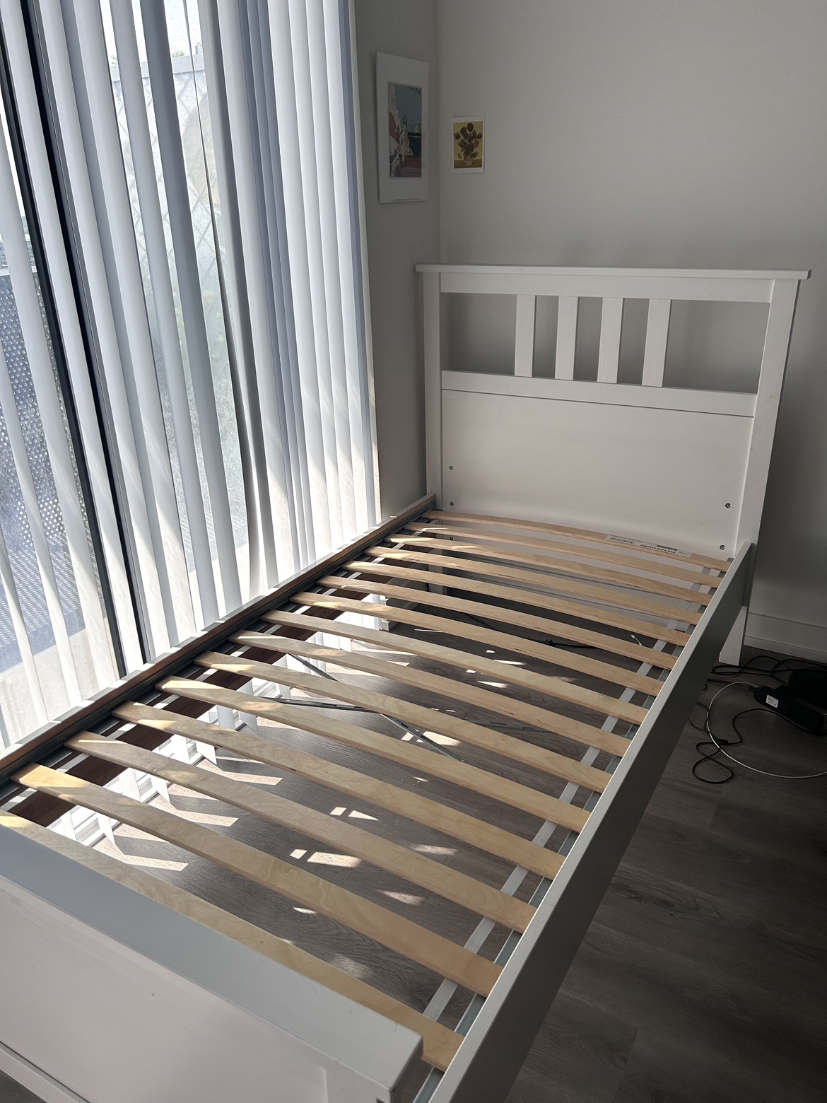 Moving sale: Single bed frame - photo 2