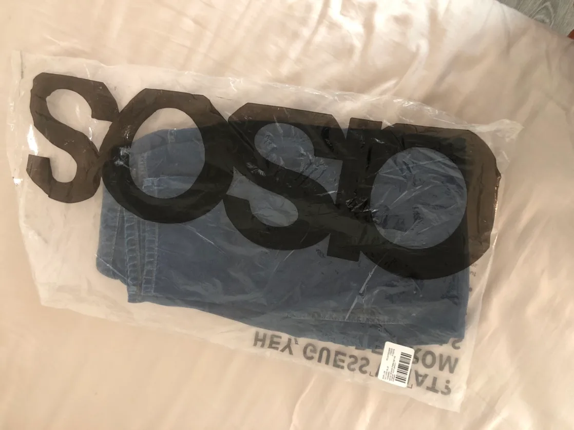 ASOS Mom Jeans image indicator(7)