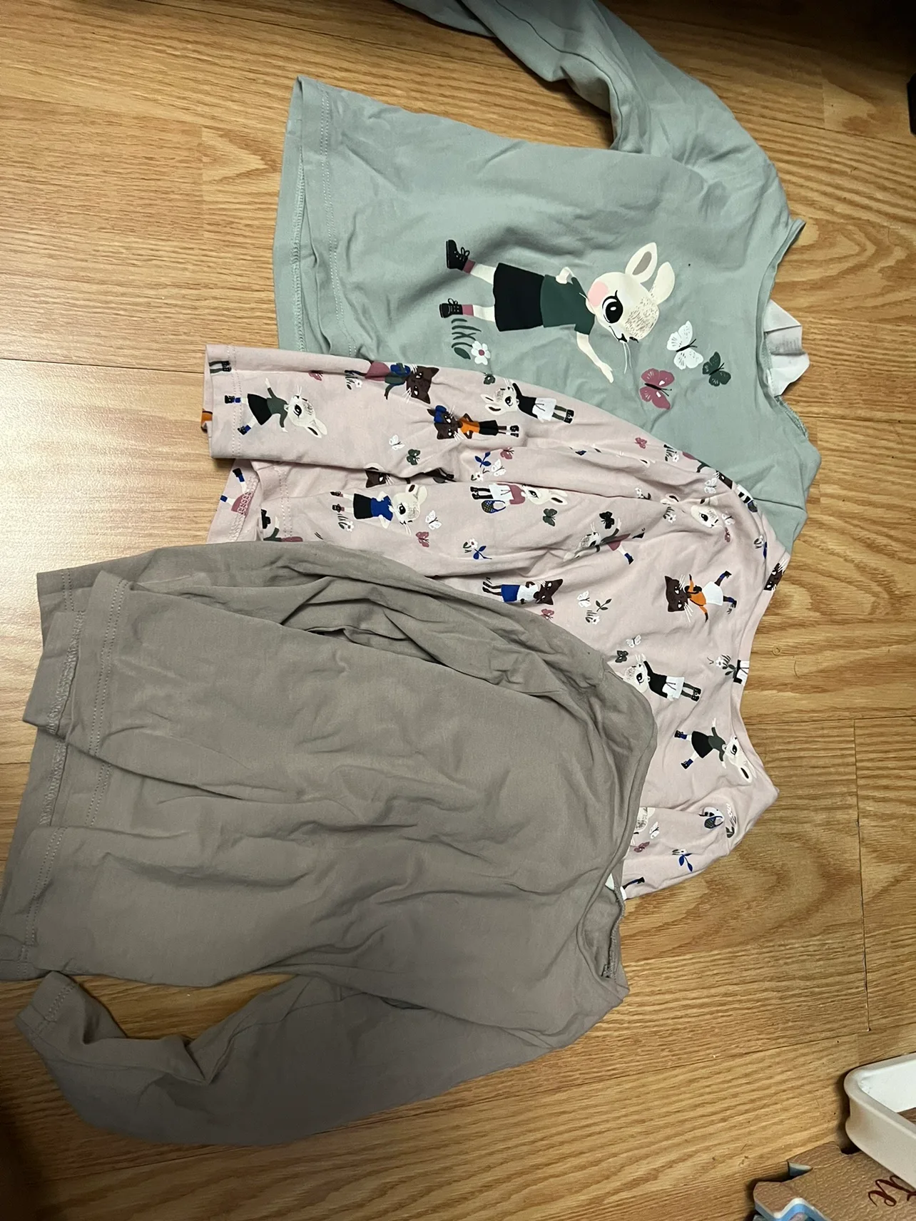 Girls' Clothing Bundle thumbnail