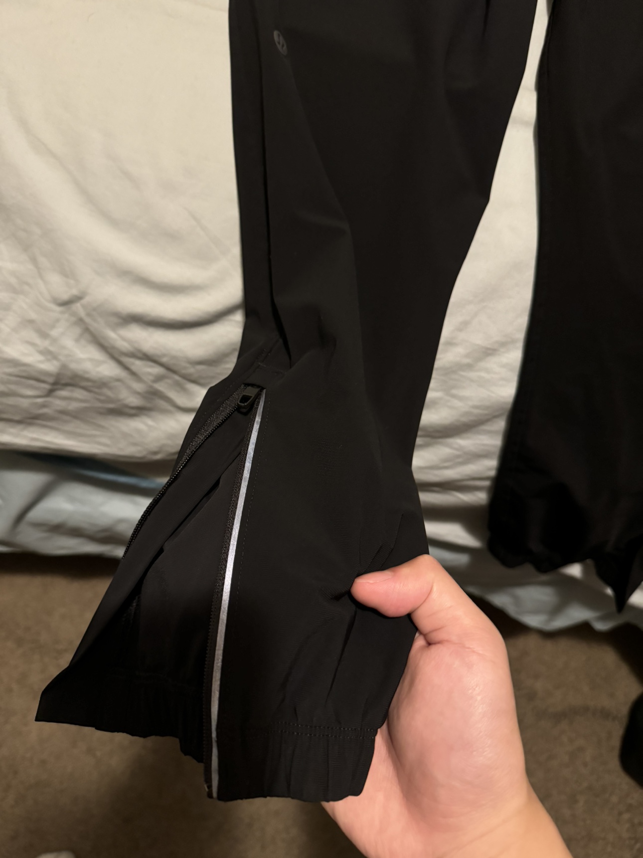 Lululemon Men’s Black Surge Jogger - photo 4