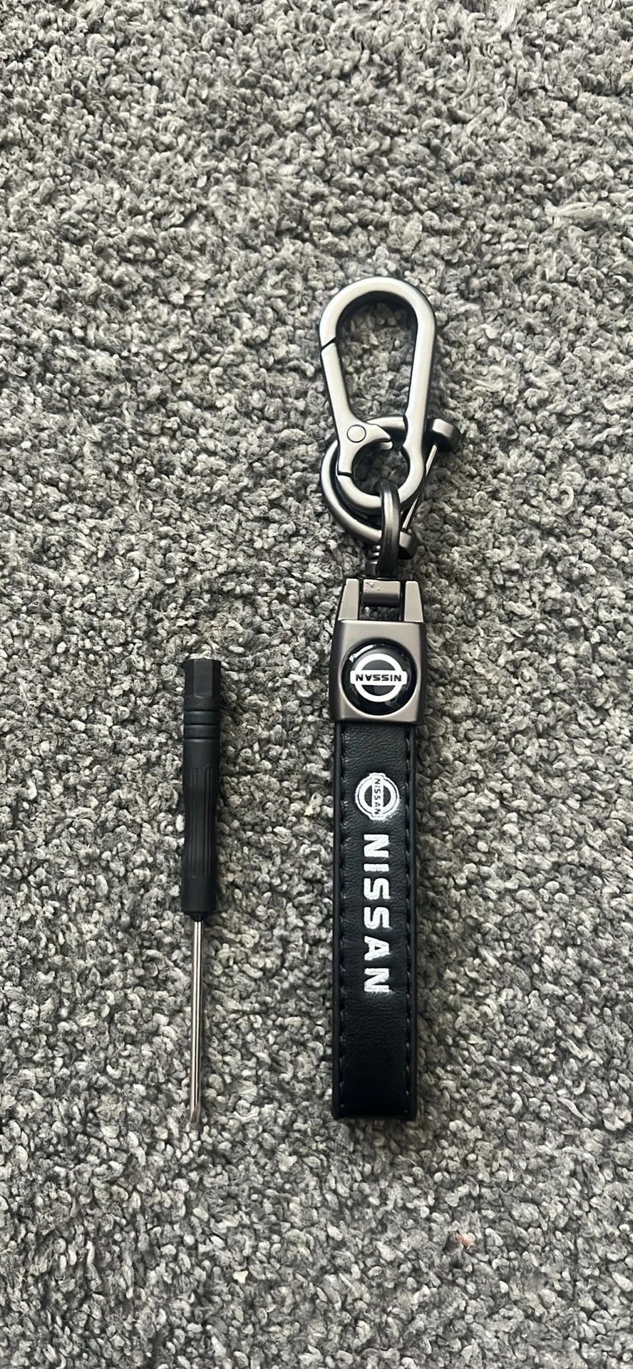 Car Keychain with Screwdriver image indicator(6)
