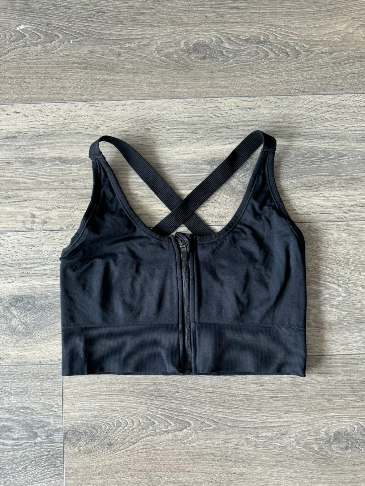 Black Sports Bra - L thumbnail