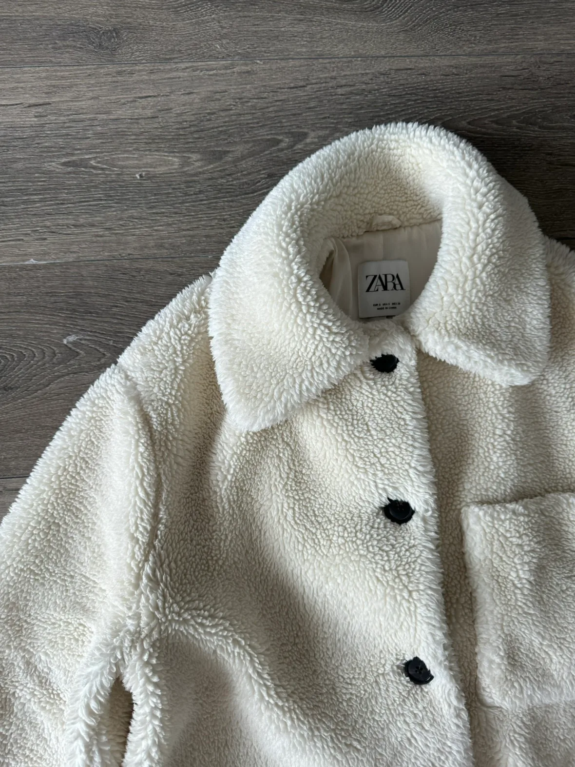 Zara White Teddy Coat image indicator(4)