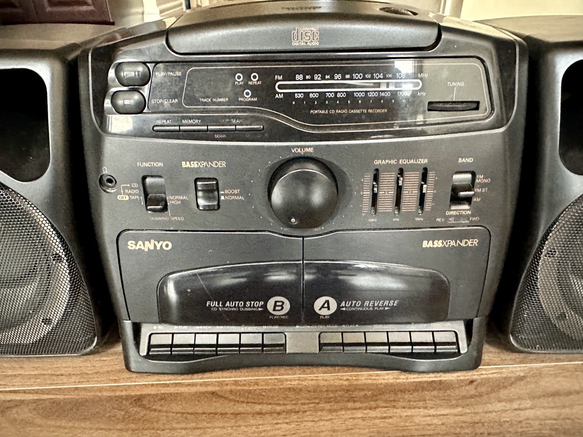 Sanyo Boombox - photo 2