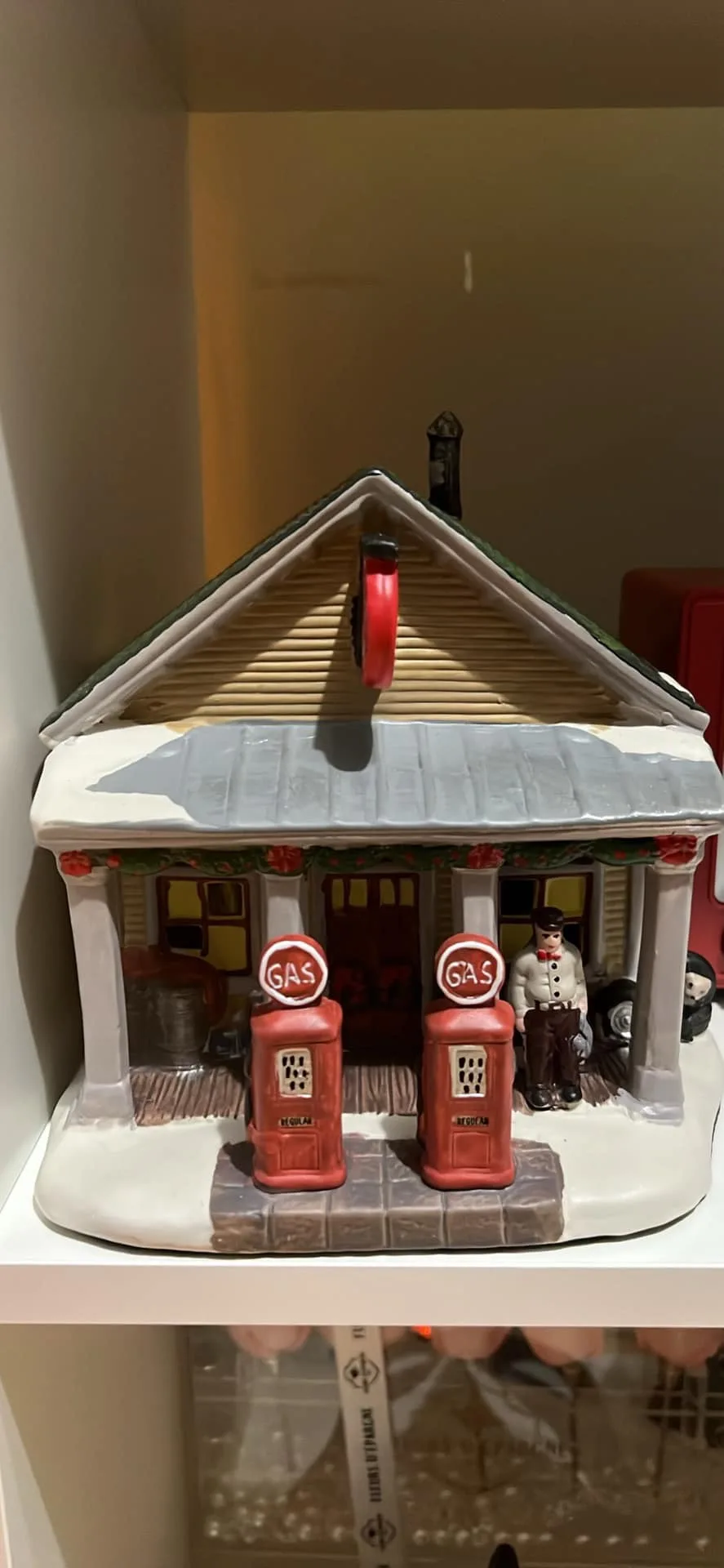 Gas Station Christmas village thumbnail