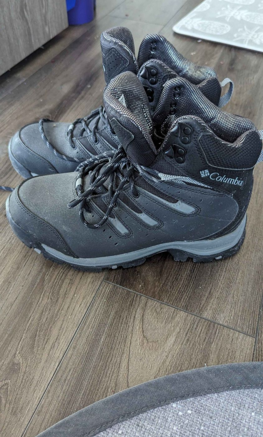 Columbia Snow Boots Size 9 Men