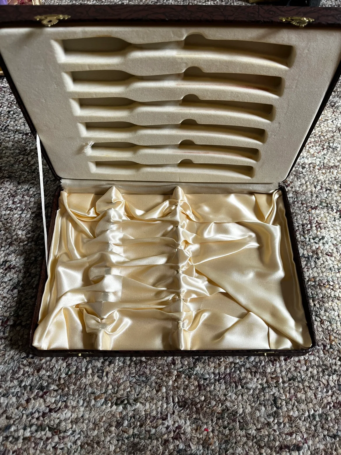 Vintage Cutlery Set Organizer #freecycle thumbnail