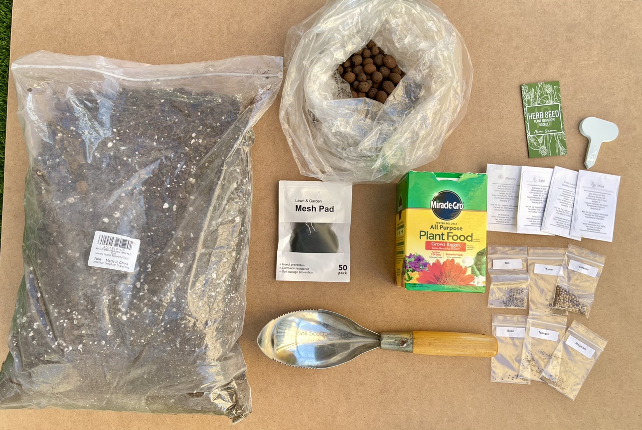 7+ Assorted Gardening Items - photo 2