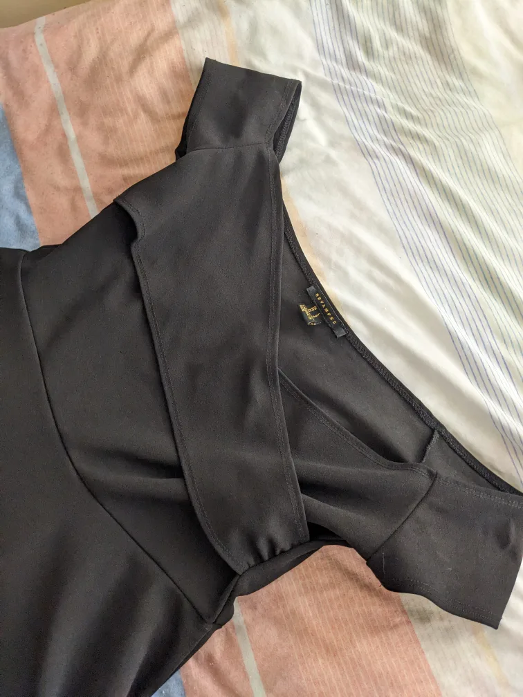 Black Over the Shoulder Mini Dress image indicator(5)