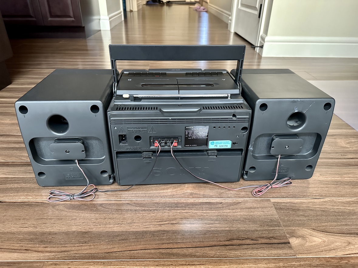 Sony CFD-757 Boombox - photo 2