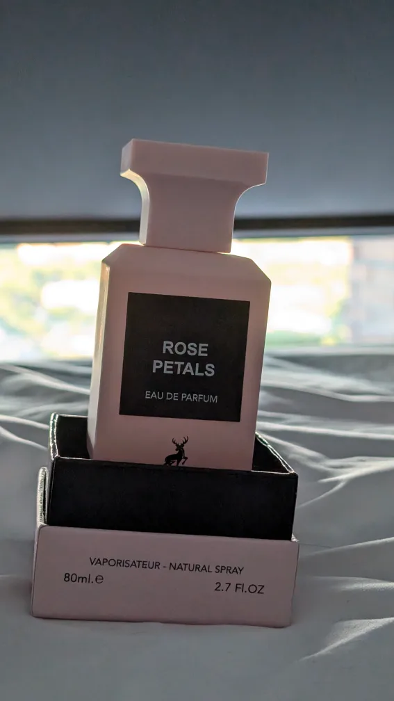 Lattafa Maison Alhambra Rose Petals Eau de Parfum, 80ml image indicator(3)