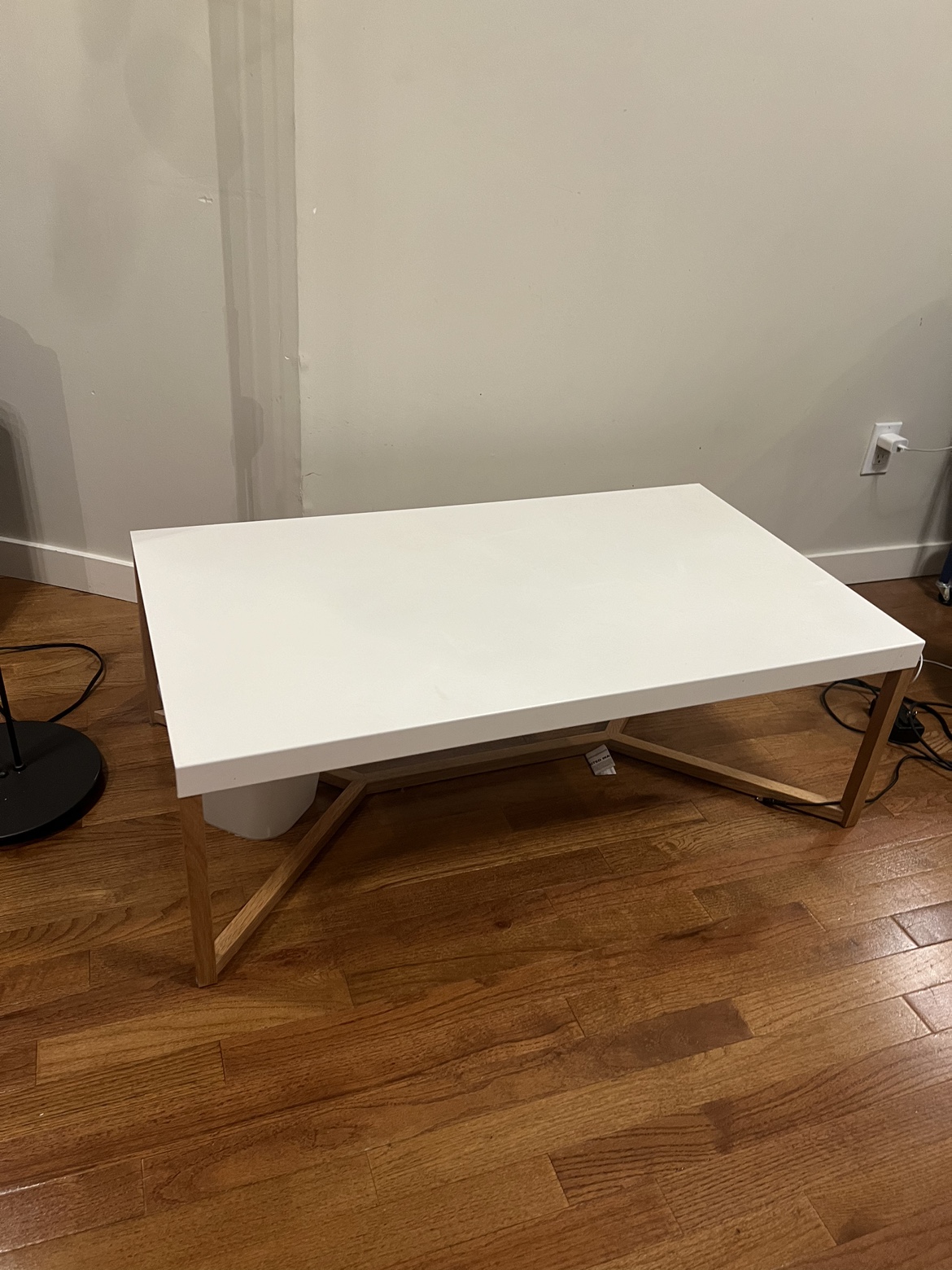 EQ3 Trivia Coffee Table