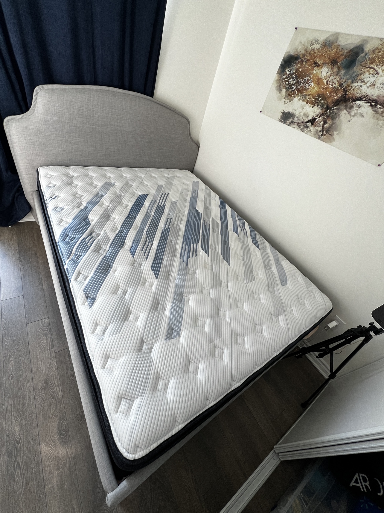 Serta iComfort Queen Mattress - photo 4