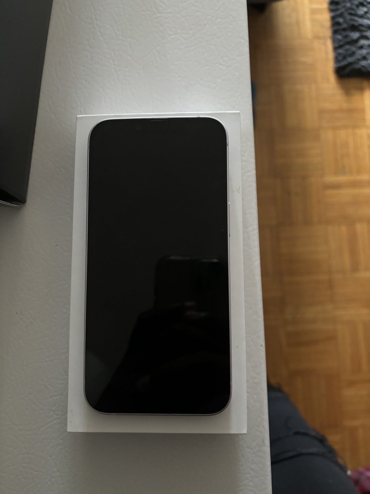 iPhone 14 - photo 2