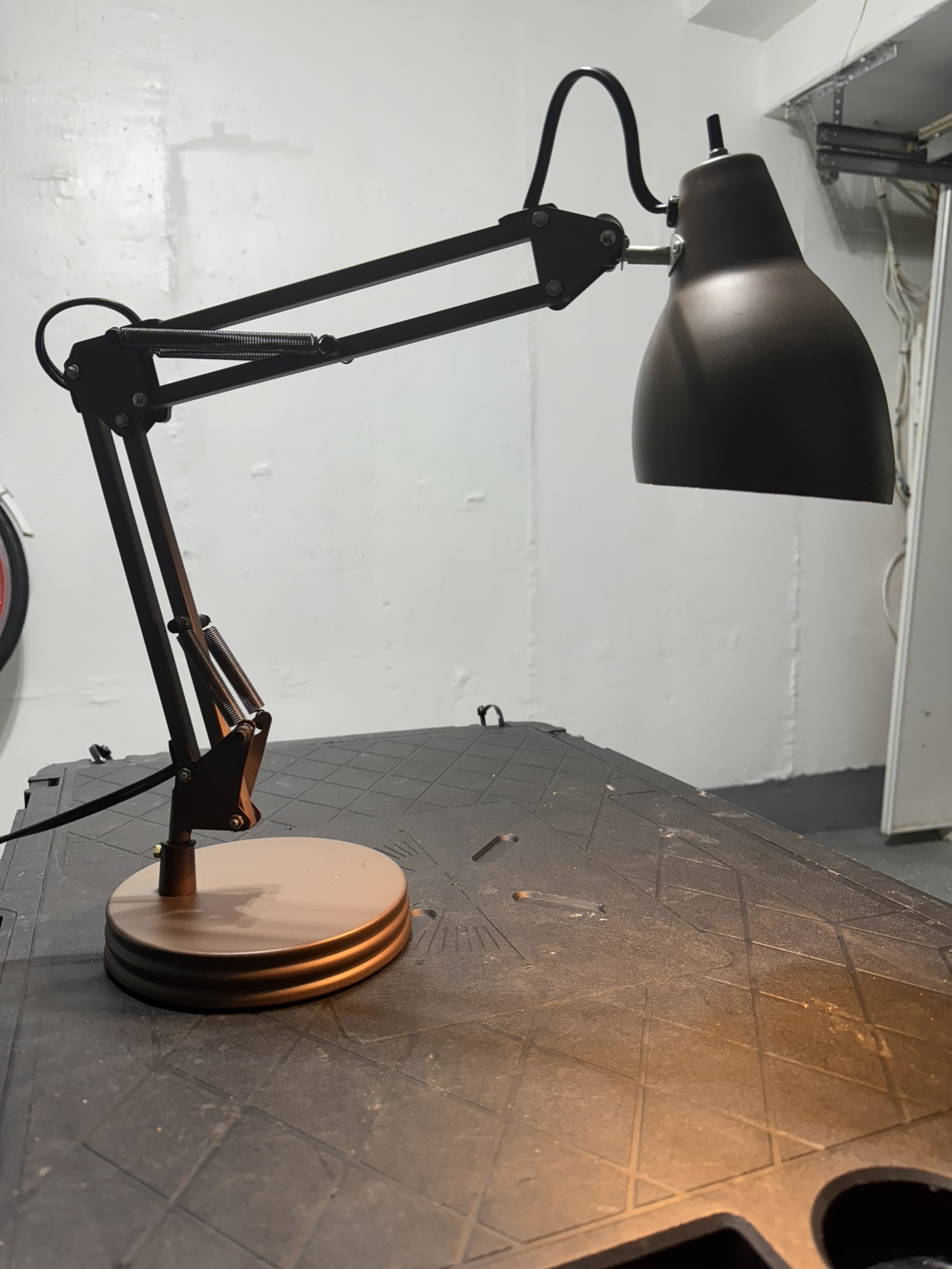 Desk lamp