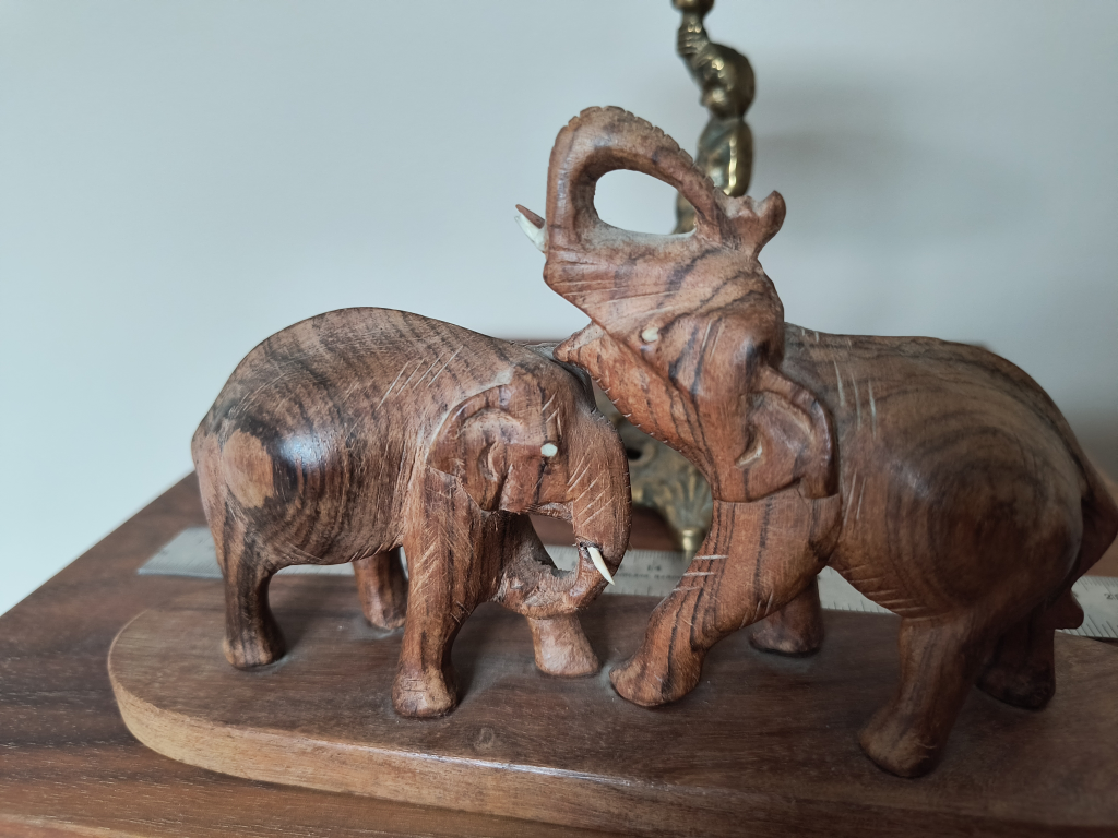 Wooden Elephant Figurine - photo 4