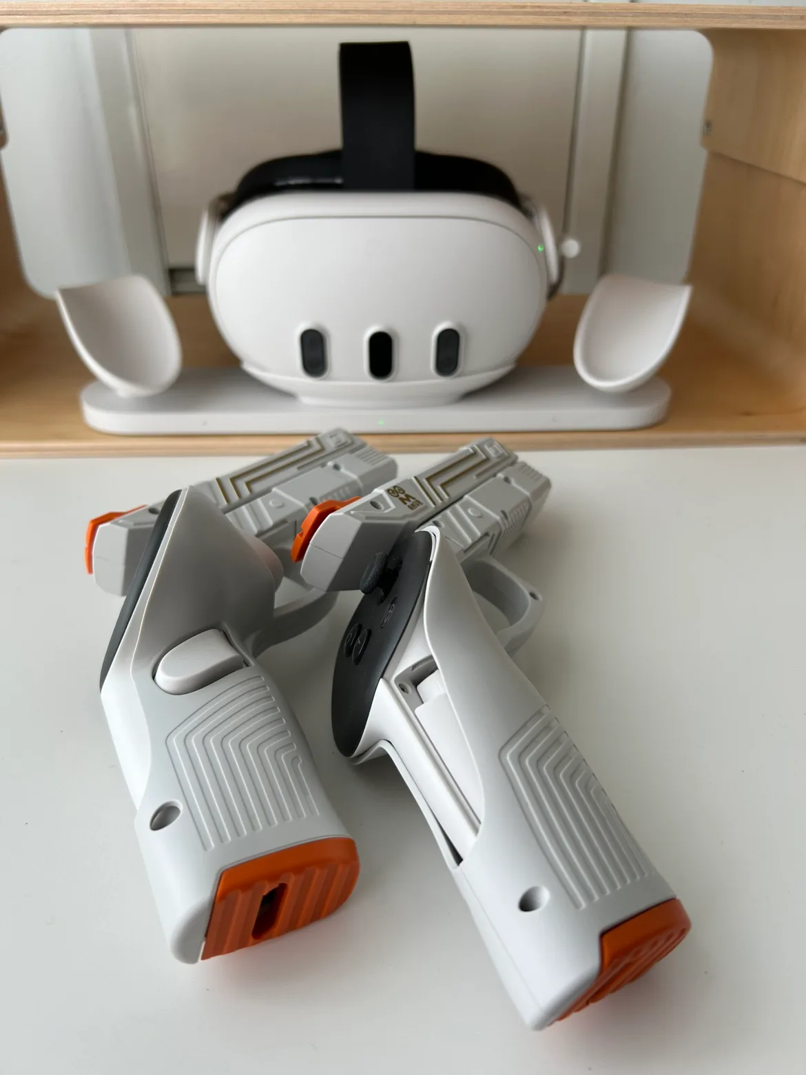 AMVR Pistol Grips for Meta Quest Touch Controllers image indicator(6)