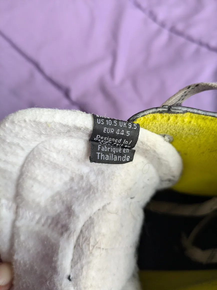 Bauer Supreme S25 Hockey Skates Size 10.5 image indicator(3)