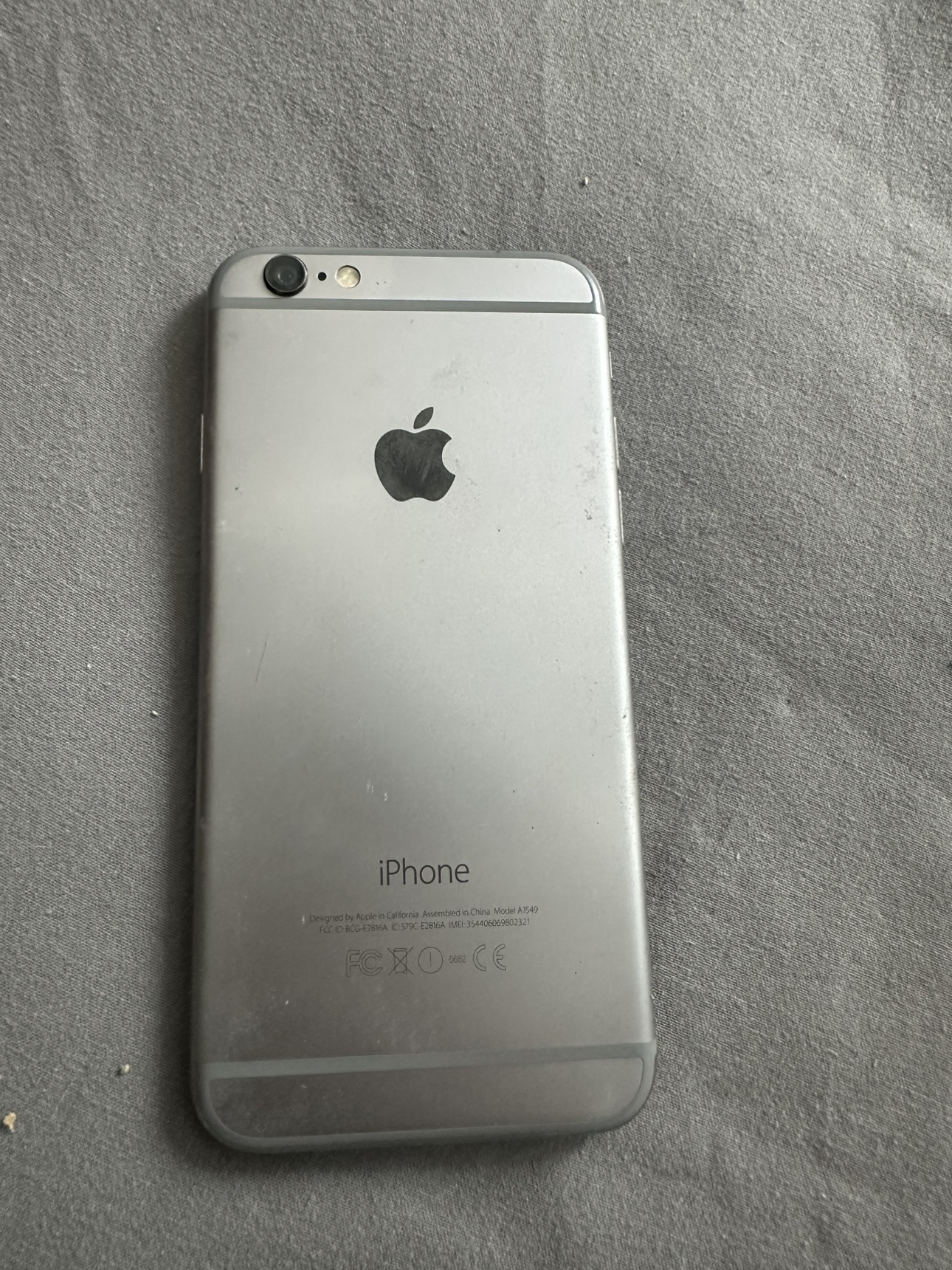 iPhone 6 - photo 2