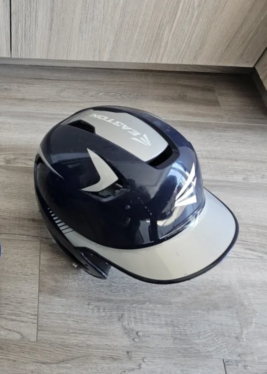 bike and baseball helmet ⛑️ 🪖 thumbnail