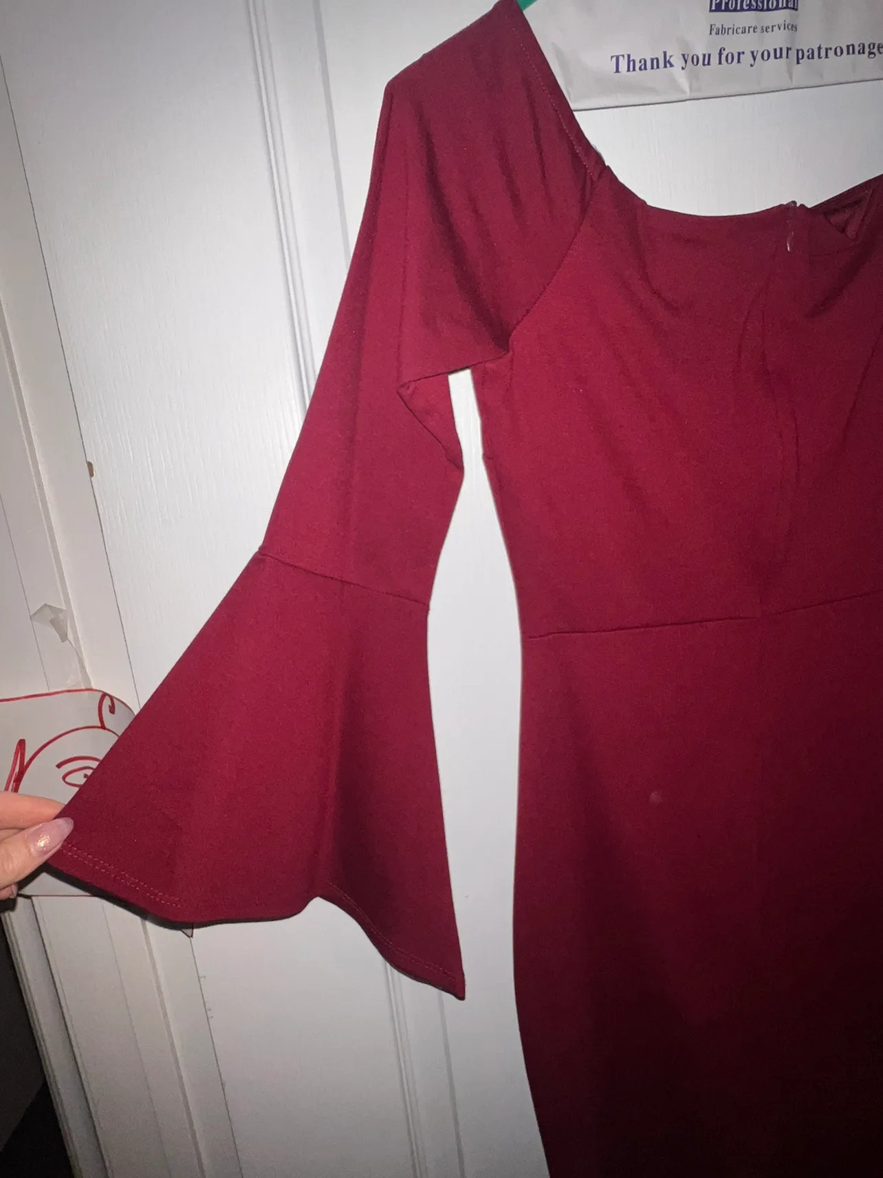 EUC Lulu’s Burgundy S image indicator(4)