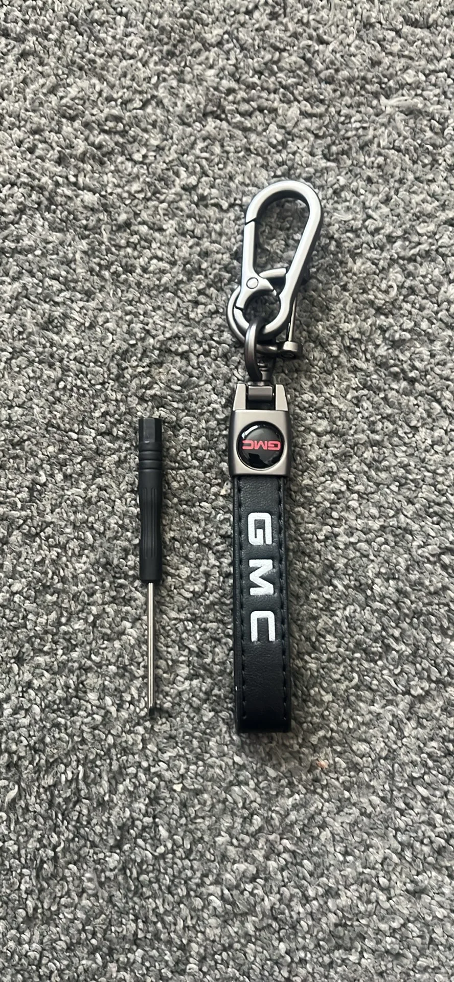 Car Keychain with Screwdriver image indicator(5)