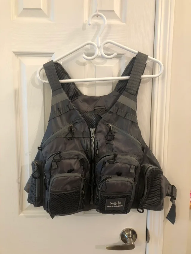 Bassdash Fishing Vest thumbnail