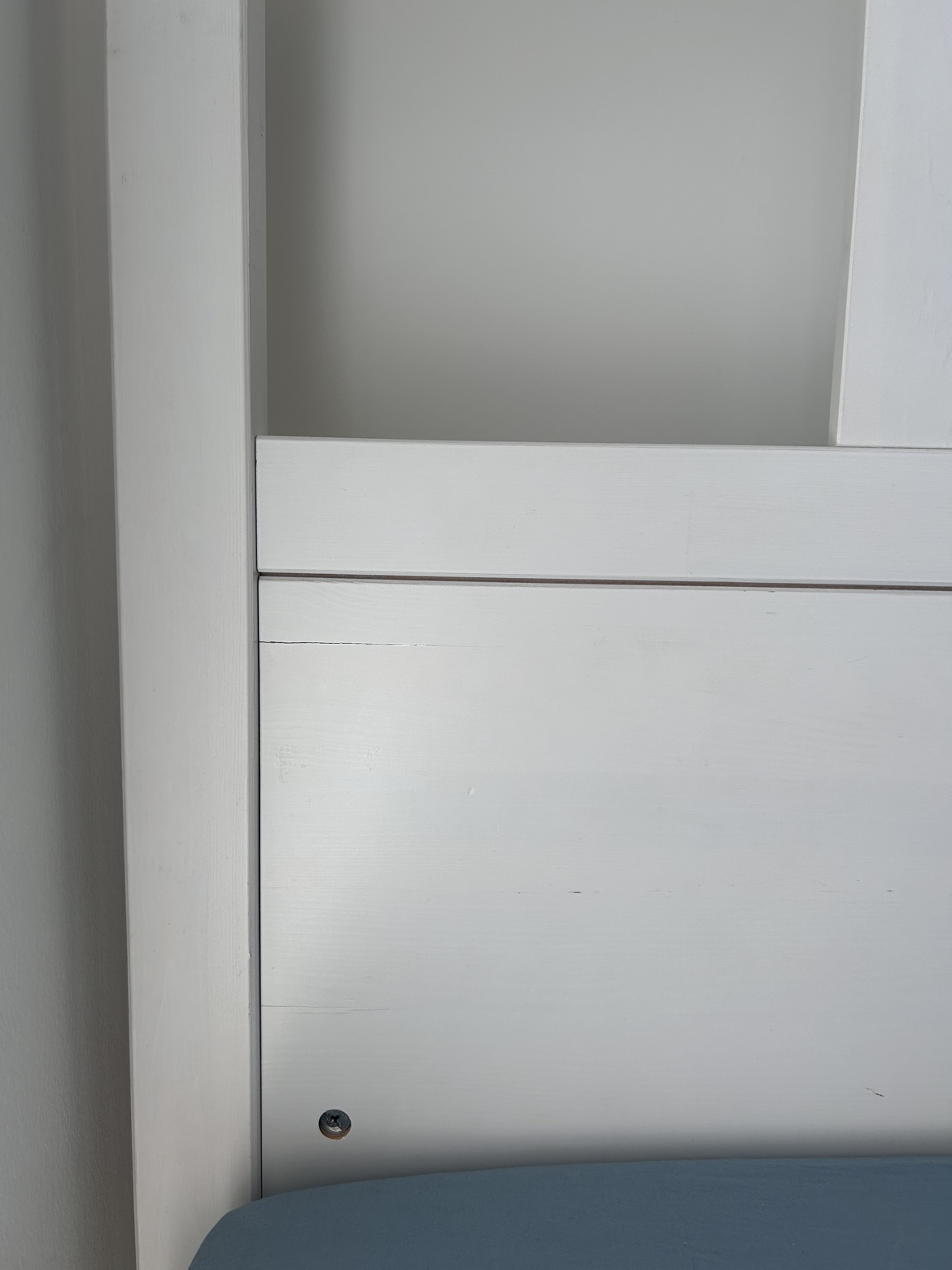 Moving sale: Single bed frame - photo 5