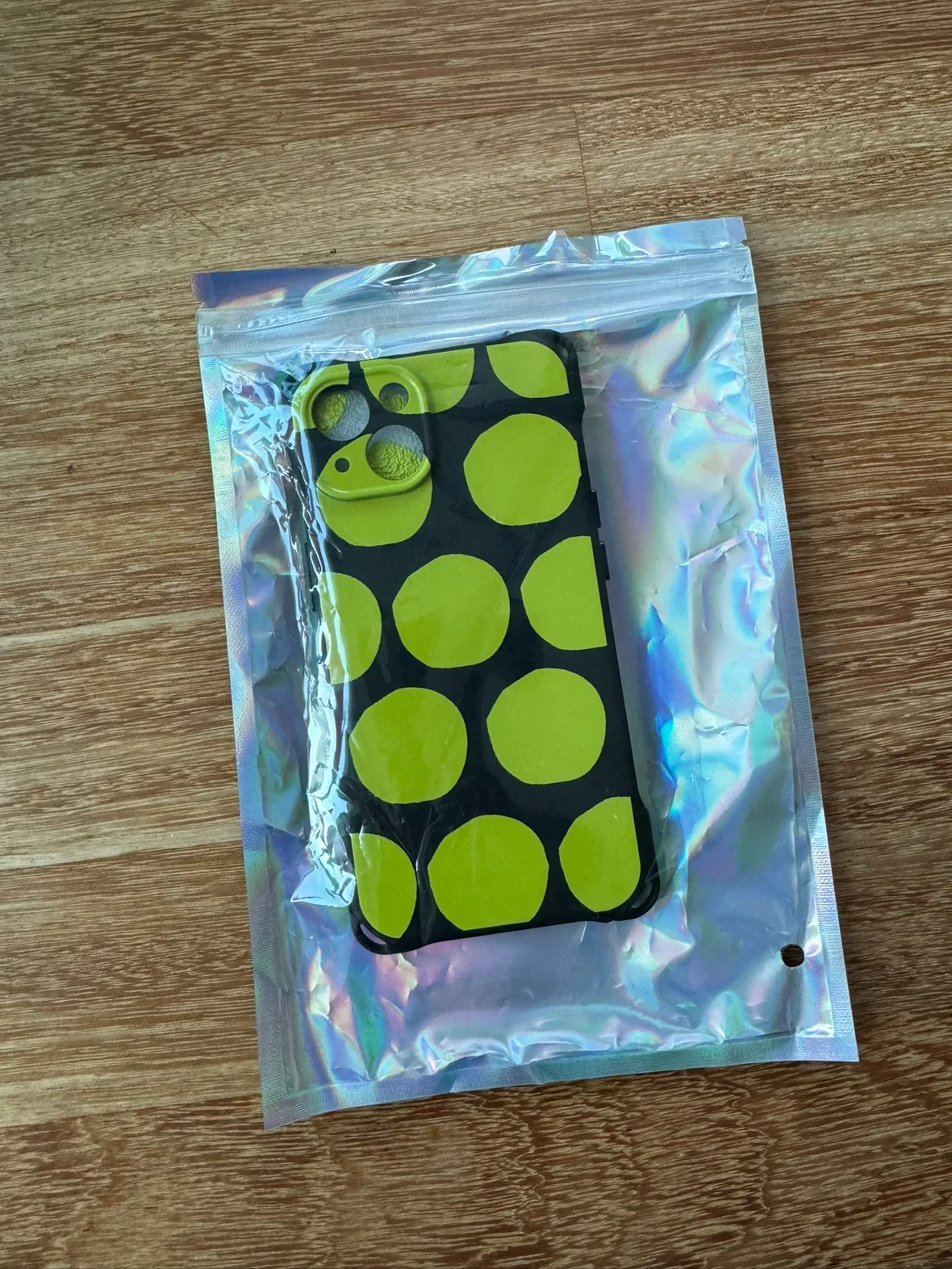 # freecycle iphone 13 case for free thumbnail
