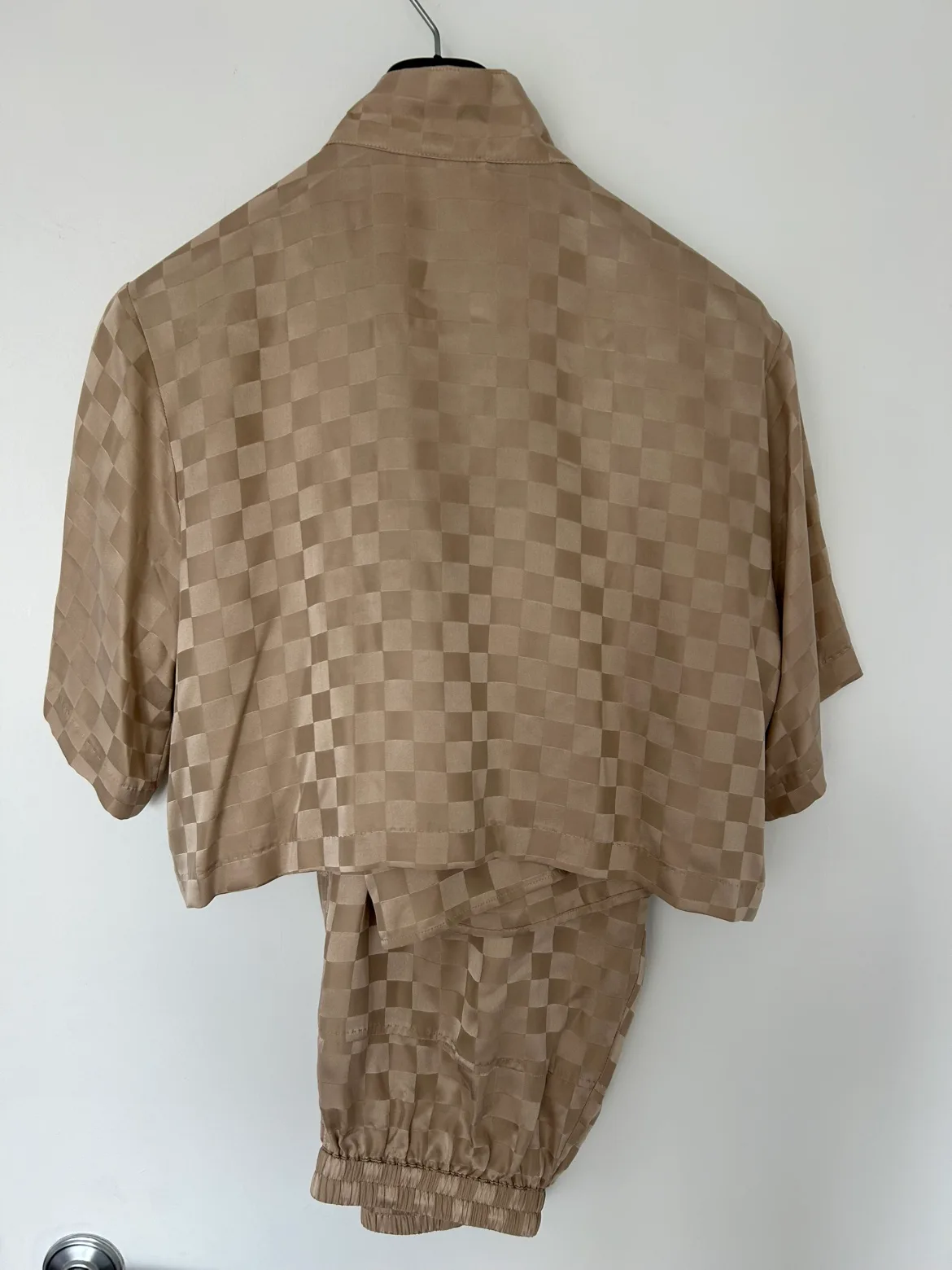 Lunya Good In Bed Silk Pajama Set image indicator(3)