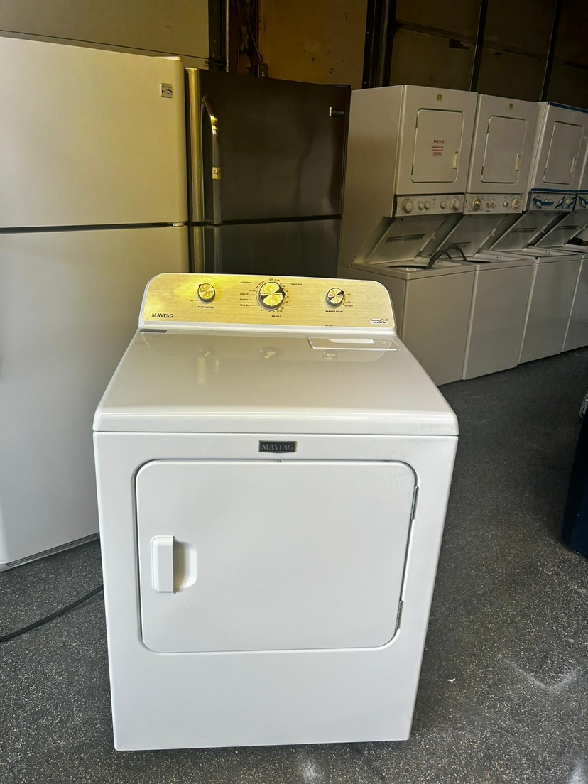 Maytag dryer excellent condition all most new