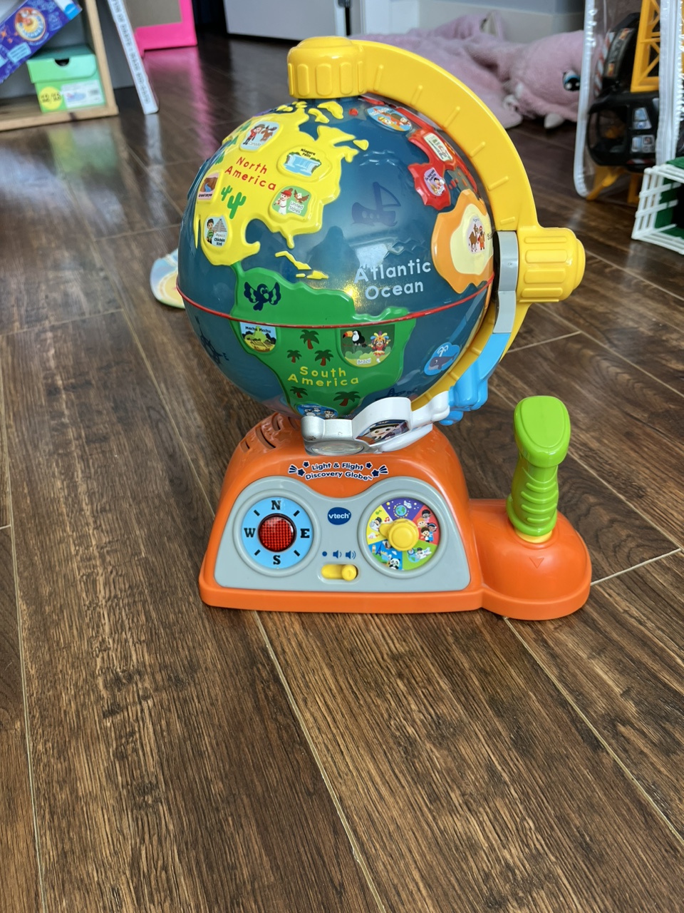 VTech Light & Flight Discovery Globe