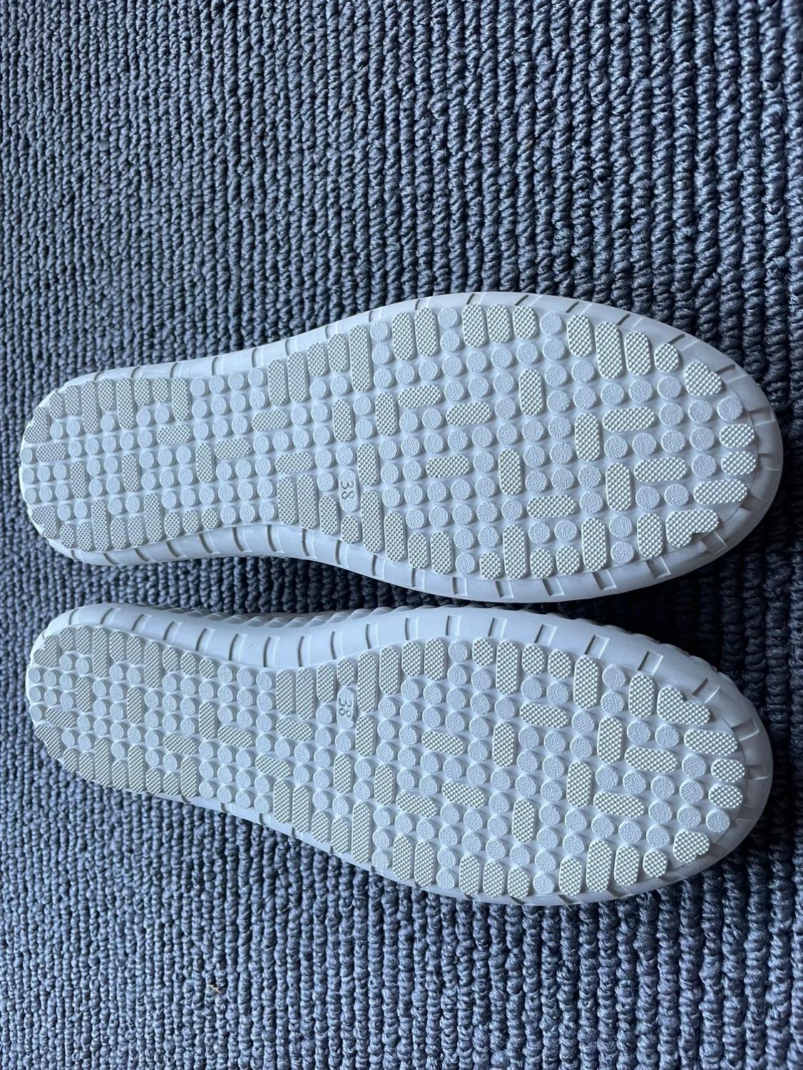 Bueno Daisy Learher Slip On Flats - Size 38 image indicator(4)